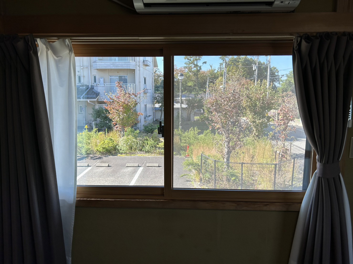 TERAMOTOの【内窓施工例】和室のアルミサッシ窓内側に内窓インプラスを施工させていただきました。の施工後の写真1