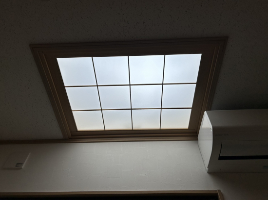 TERAMOTOの【内窓施工例】天窓の手前に内窓を施工させていただきました。施工事例写真1