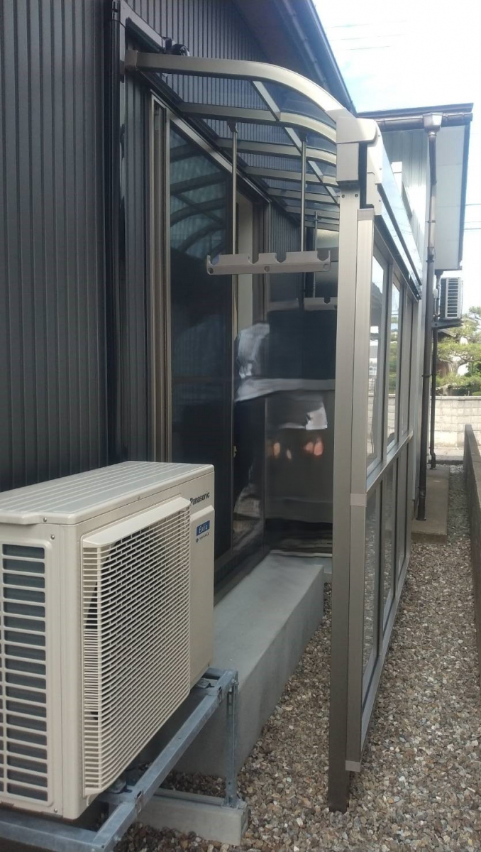 TERAMOTOの【テラス屋根施工例】スピーネでテラス屋根を施工させていただきました。の施工後の写真1