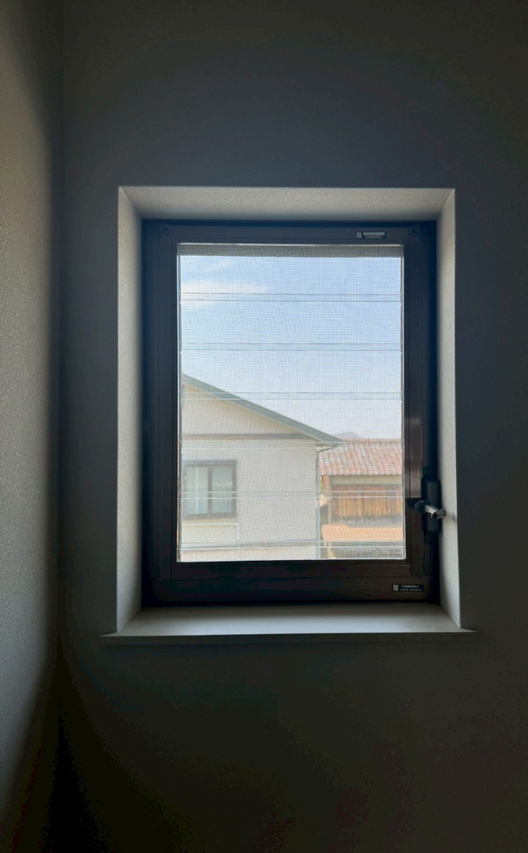 TERAMOTOの【内窓施工例】開き窓仕様の内窓を施工させていただきました。の施工前の写真1