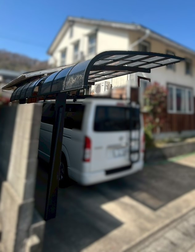 TERAMOTOの【カーポート施工例】1台用カーポートを取替工事させていただきました。の施工前の写真1