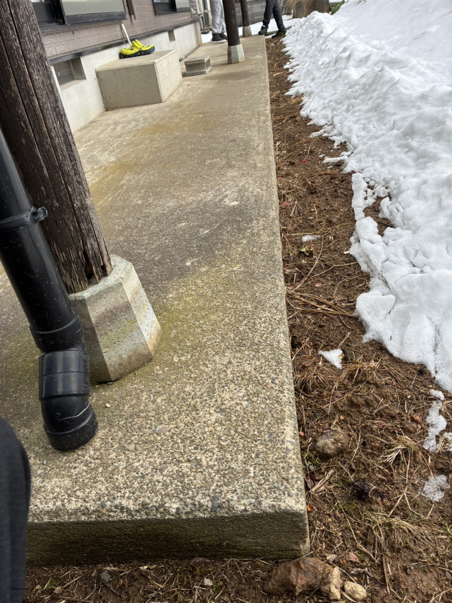 TERAMOTOの【福井北】お庭の物干し場にフェンスを設置！|寺本トーヨー住器の施工前の写真1