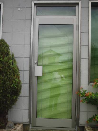 TERAMOTOの【施工例】店舗ドア施工事例写真1