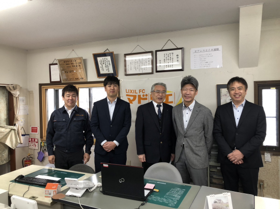 濱田・寺本悠祐・社長・伊東・森下の写真