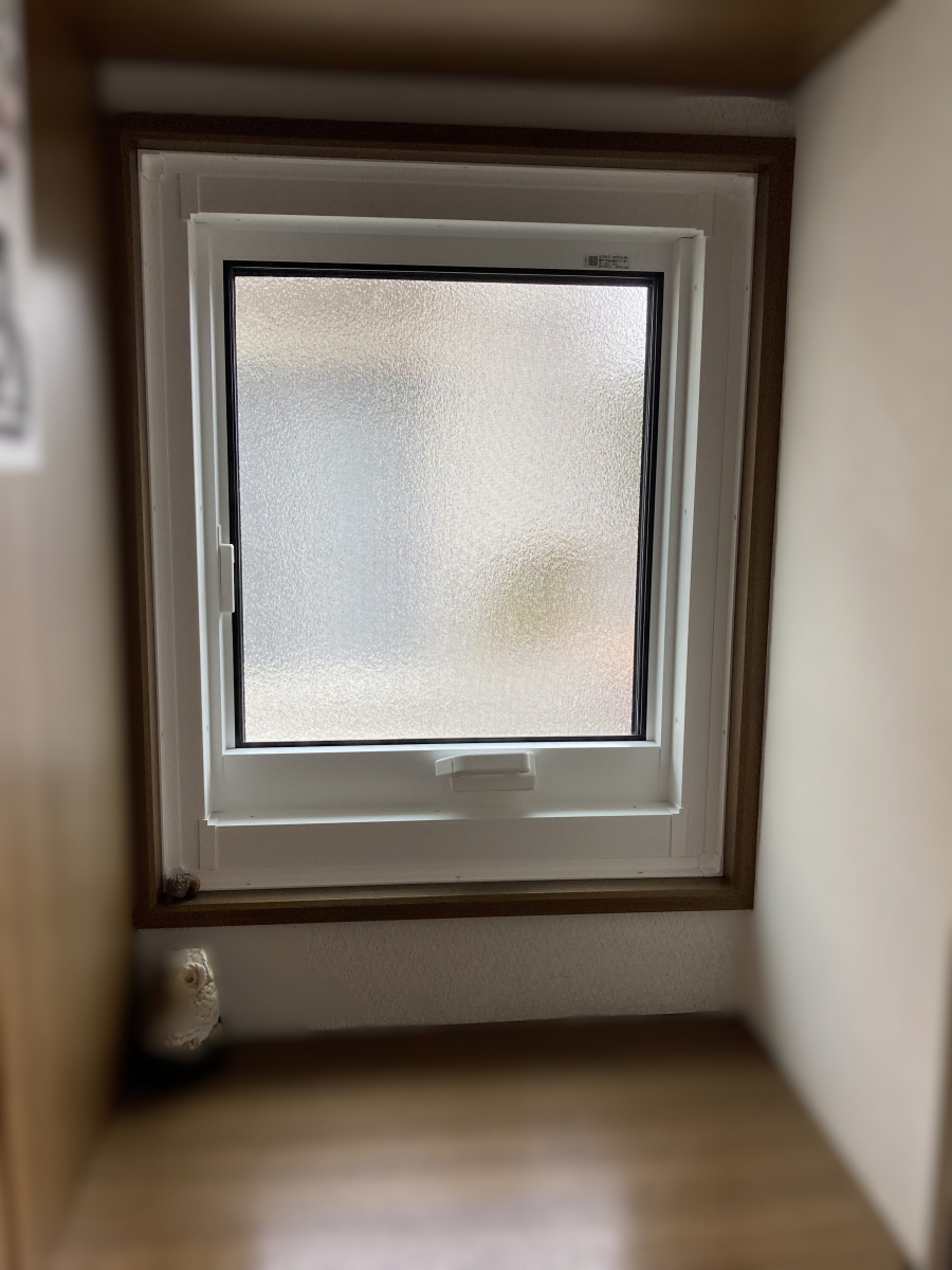 青梅トーヨー住器 湘南支店のインプラス 二重の窓で簡単に侵入させないの施工後の写真3