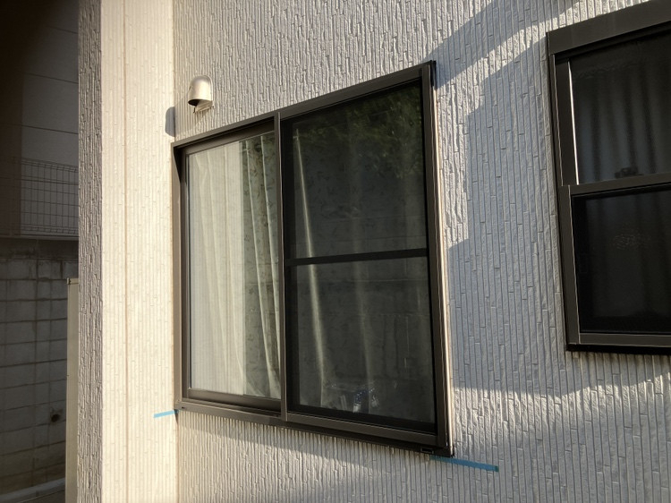 マドReSTの【和光市】目隠し可動ルーバー/浴室の施工前の写真1