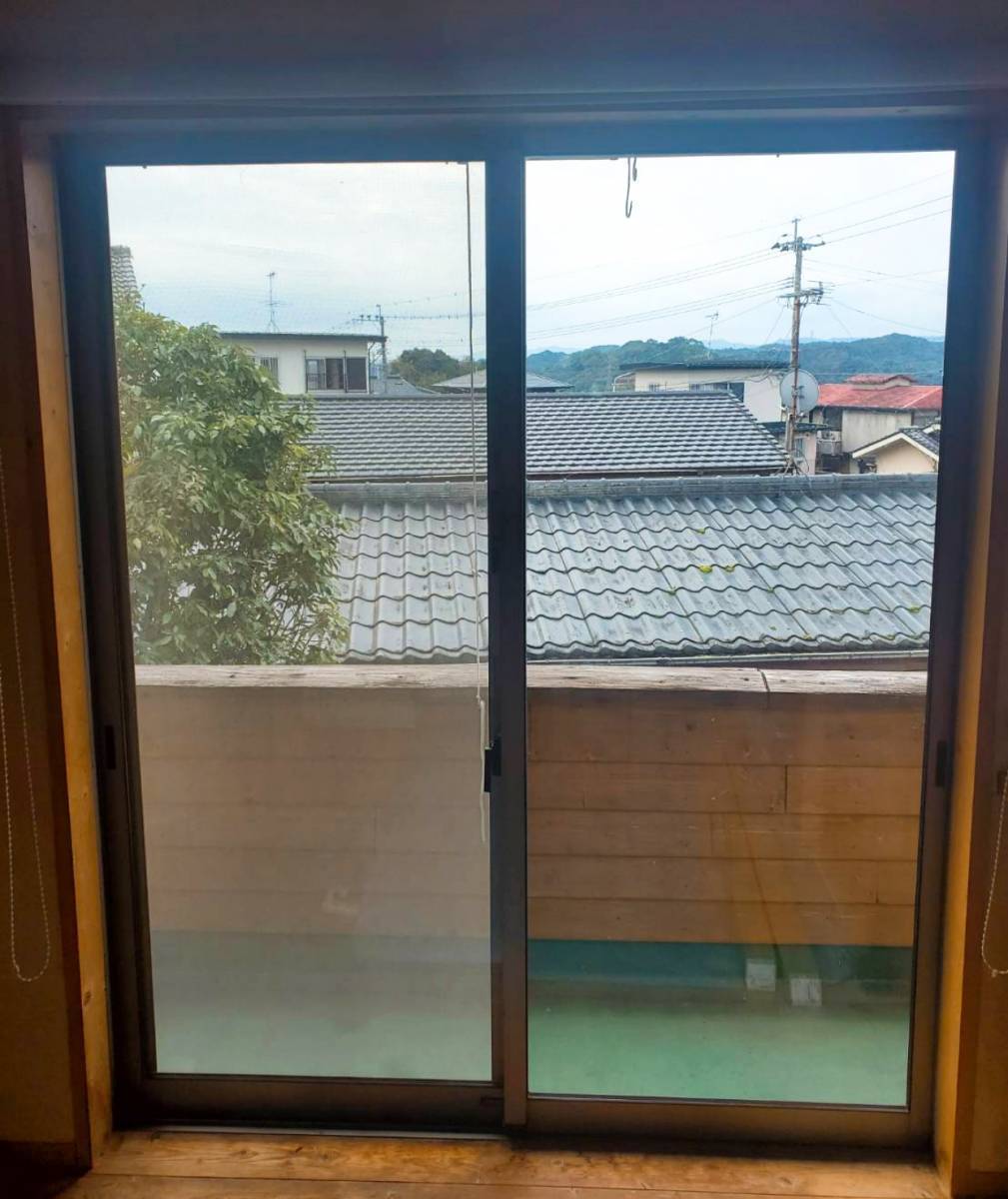 ツカサトーヨー住器の☆内窓リフォームで快適に☆の施工前の写真2