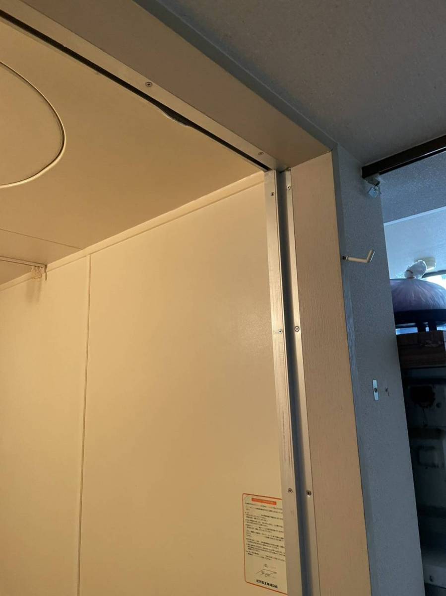 ツカサトーヨー住器の☆ドアを取り替えてスムーズに☆の施工前の写真3