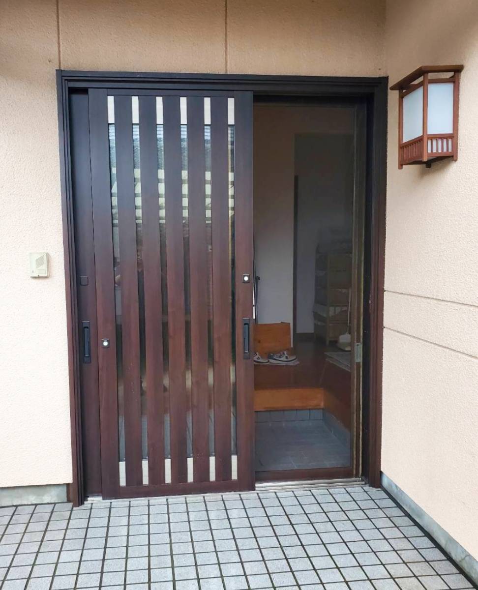 ツカサトーヨー住器の☆新しい玄関で毎日をもっと心地よくしませんか～✨✨の施工後の写真2