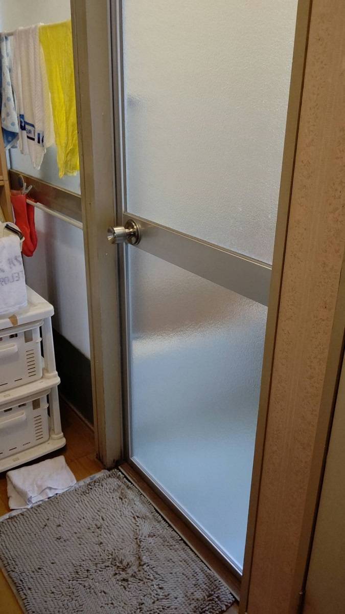 ツカサトーヨー住器の☆浴室ドアのガラス交換☆の施工後の写真1