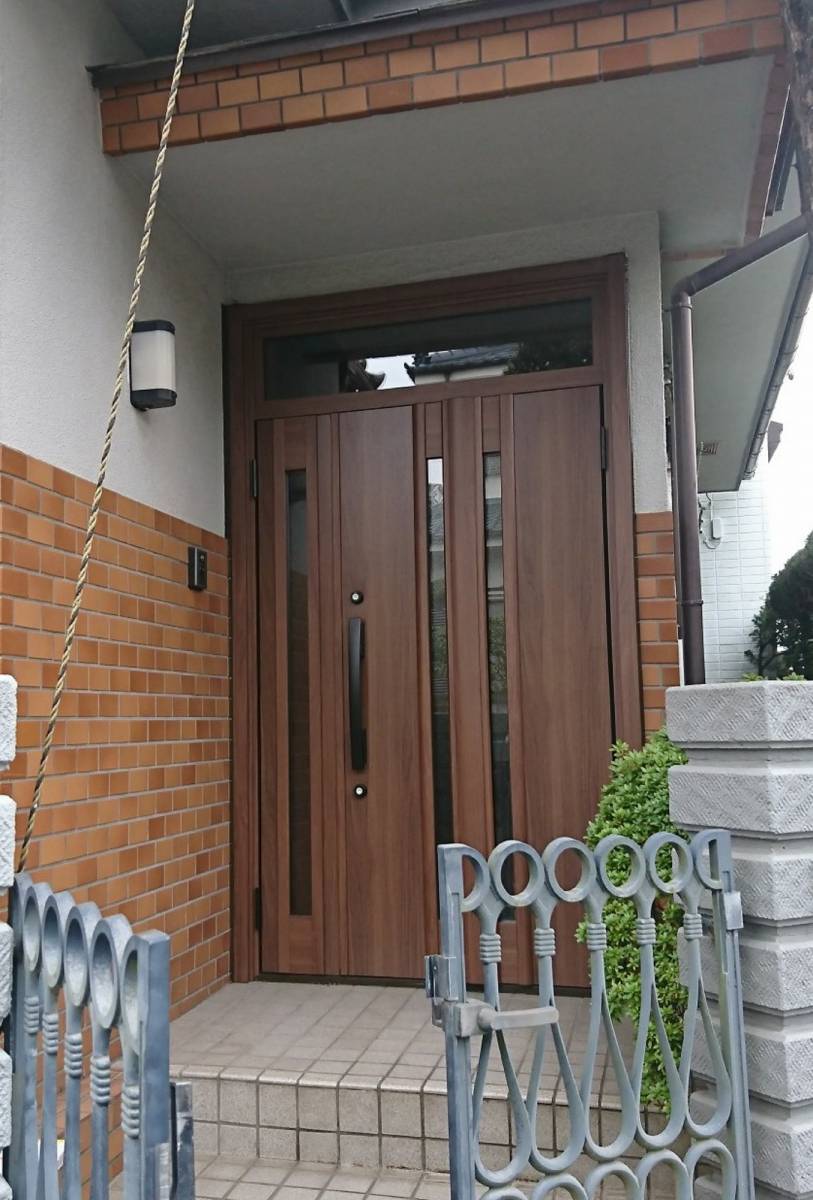 ツカサトーヨー住器の☆玄関ドアの取替え☆の施工後の写真2