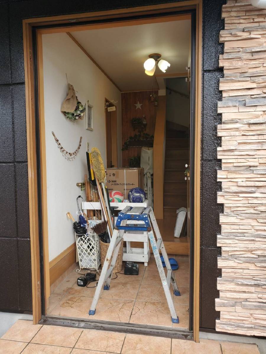 ツカサトーヨー住器の☆玄関ドアの取替え☆の施工前の写真2