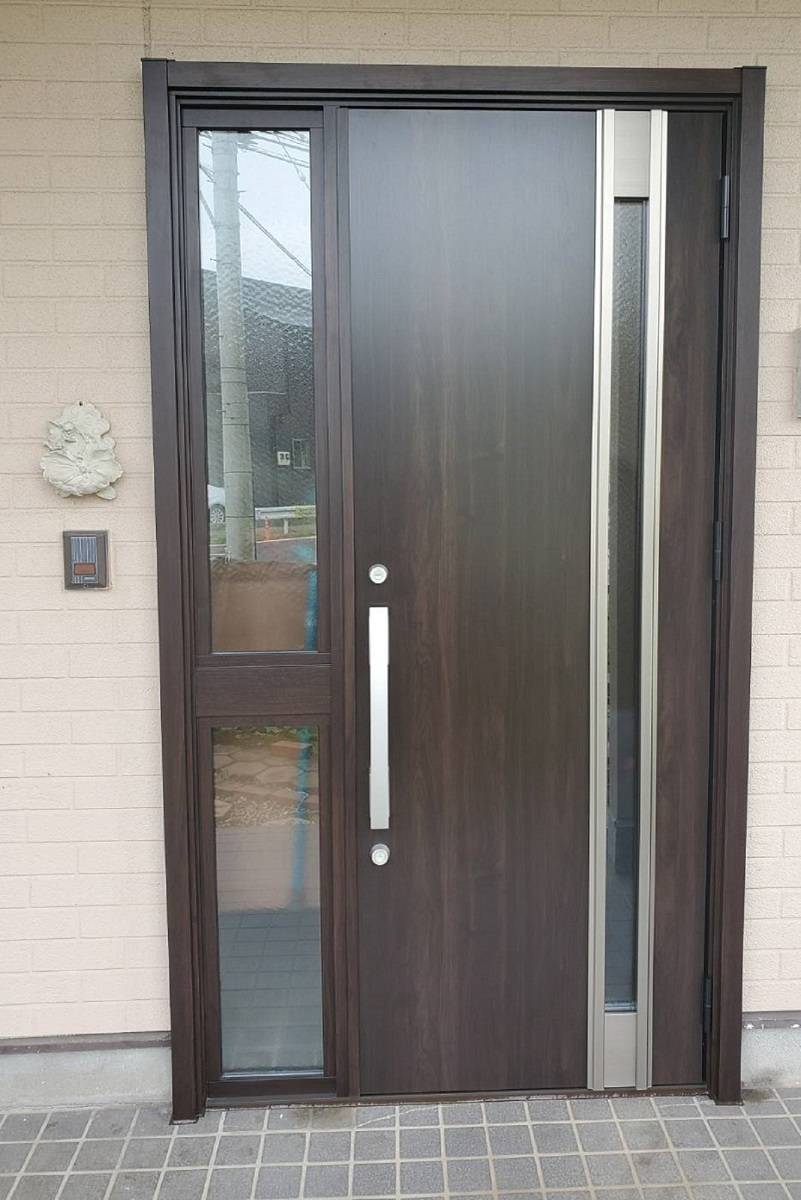 ツカサトーヨー住器の☆リシェント玄関ドアの取替え☆の施工後の写真1
