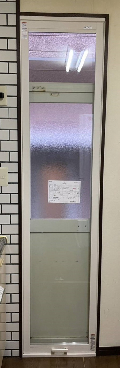 ツカサトーヨー住器の★勝手口にインプラス！！の施工後の写真1