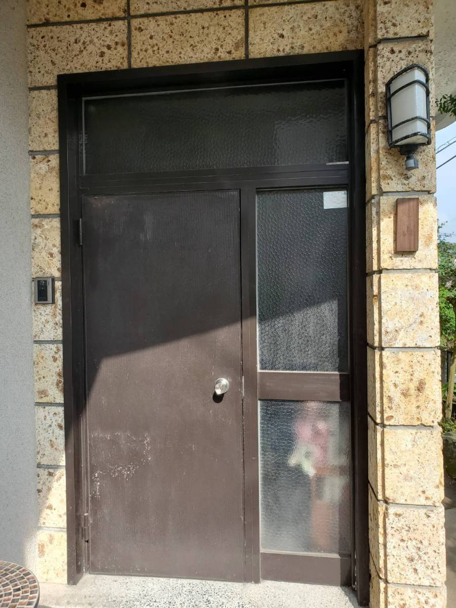 ツカサトーヨー住器の☆リシェント玄関ドア☆の施工前の写真1
