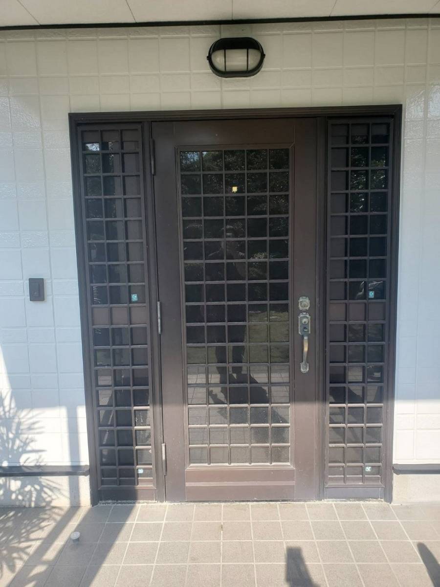 ツカサトーヨー住器の☆玄関は家の顔です☆の施工前の写真1