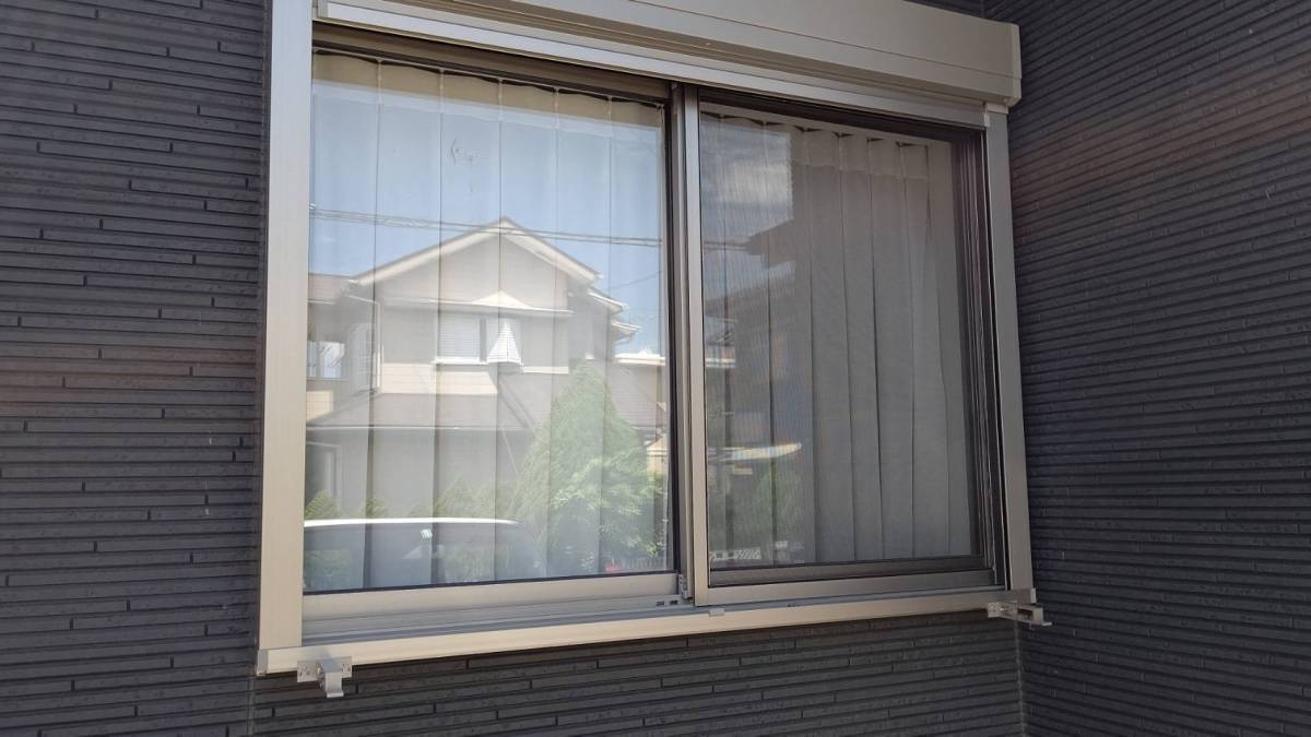 ツカサトーヨー住器の☆窓まわり対策として☆の施工前の写真1