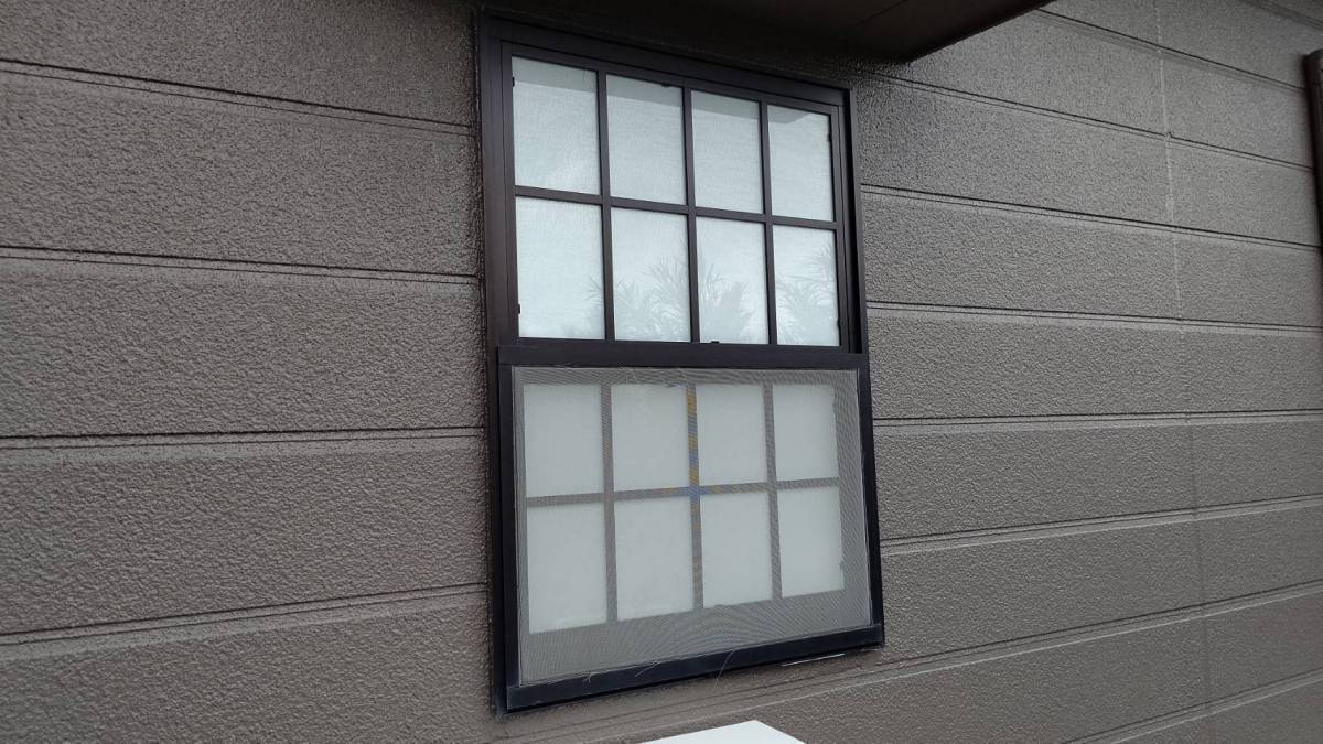 ツカサトーヨー住器の☆これで窓まわり対策はバッチリ☆の施工前の写真2