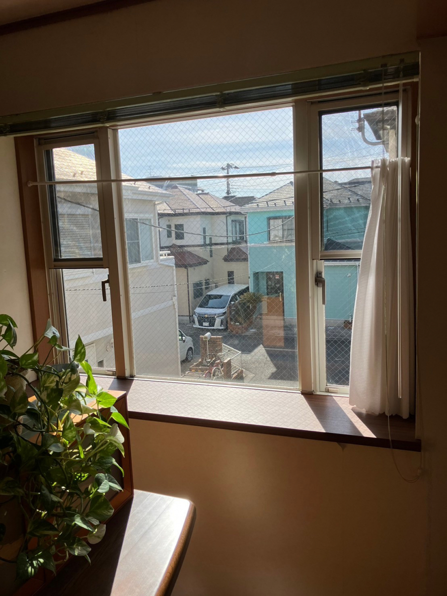 ミネオトーヨー住器の平塚市にて内窓設置10か所!ご依頼いただきましたの施工前の写真1