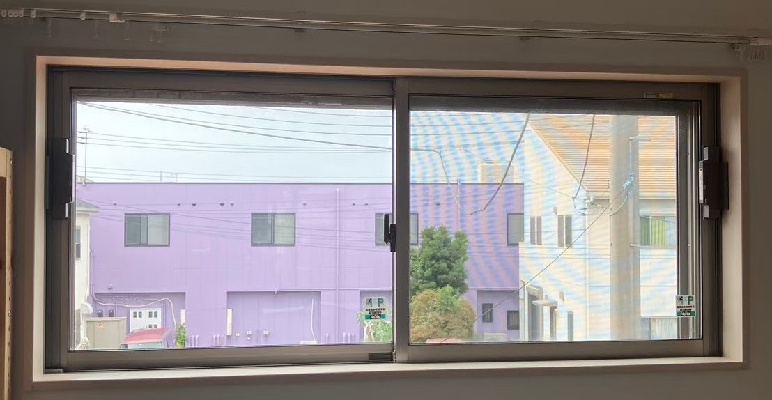 ミネオトーヨー住器の小田原市にて内窓「インプラス」16台!の施工前の写真3