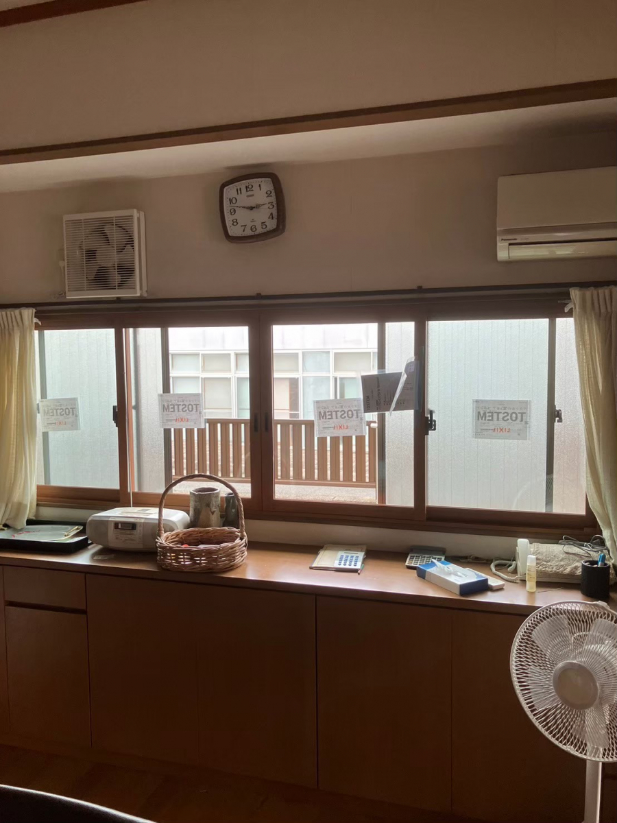 ミネオトーヨー住器の二宮町で内窓「インプラス」6か所!の施工後の写真2