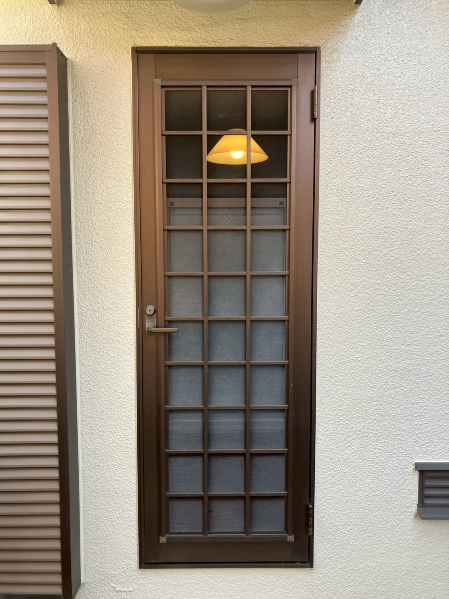 ミネオトーヨー住器の松田町にて玄関ドア・勝手口リフォーム!の施工前の写真3