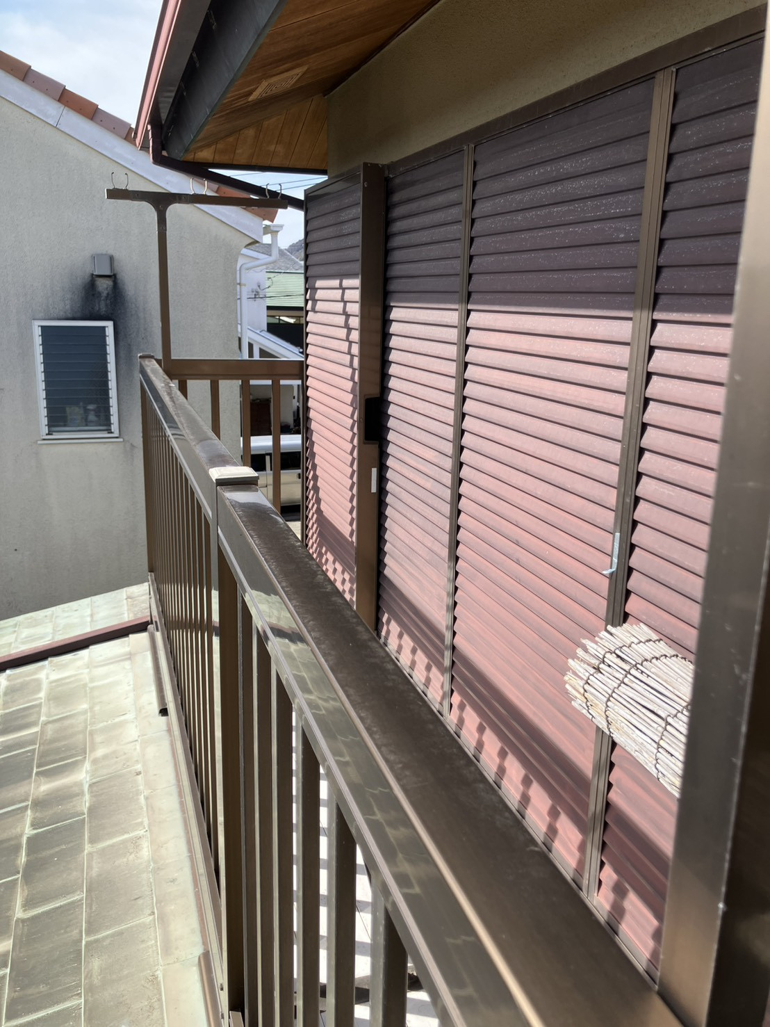 ミネオトーヨー住器の大磯町にて雨戸のリフォーム！の施工前の写真2