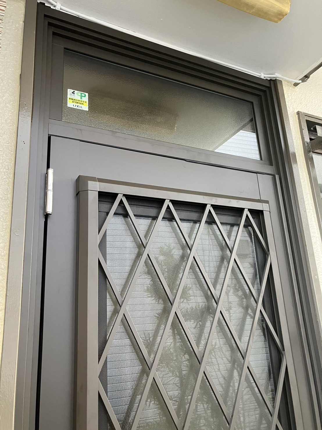 ミネオトーヨー住器の平塚市にて勝手口ドアのリフォーム！の施工後の写真2