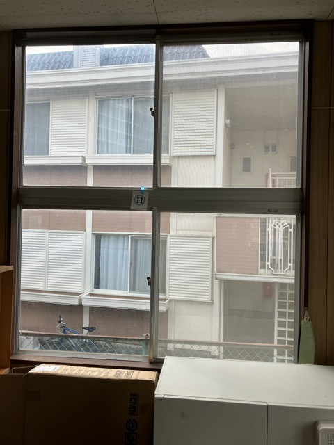 LUXSの★内窓工事／施設（非住宅）／インプラス／ＬＩＸＩＬ／所沢市★の施工前の写真3