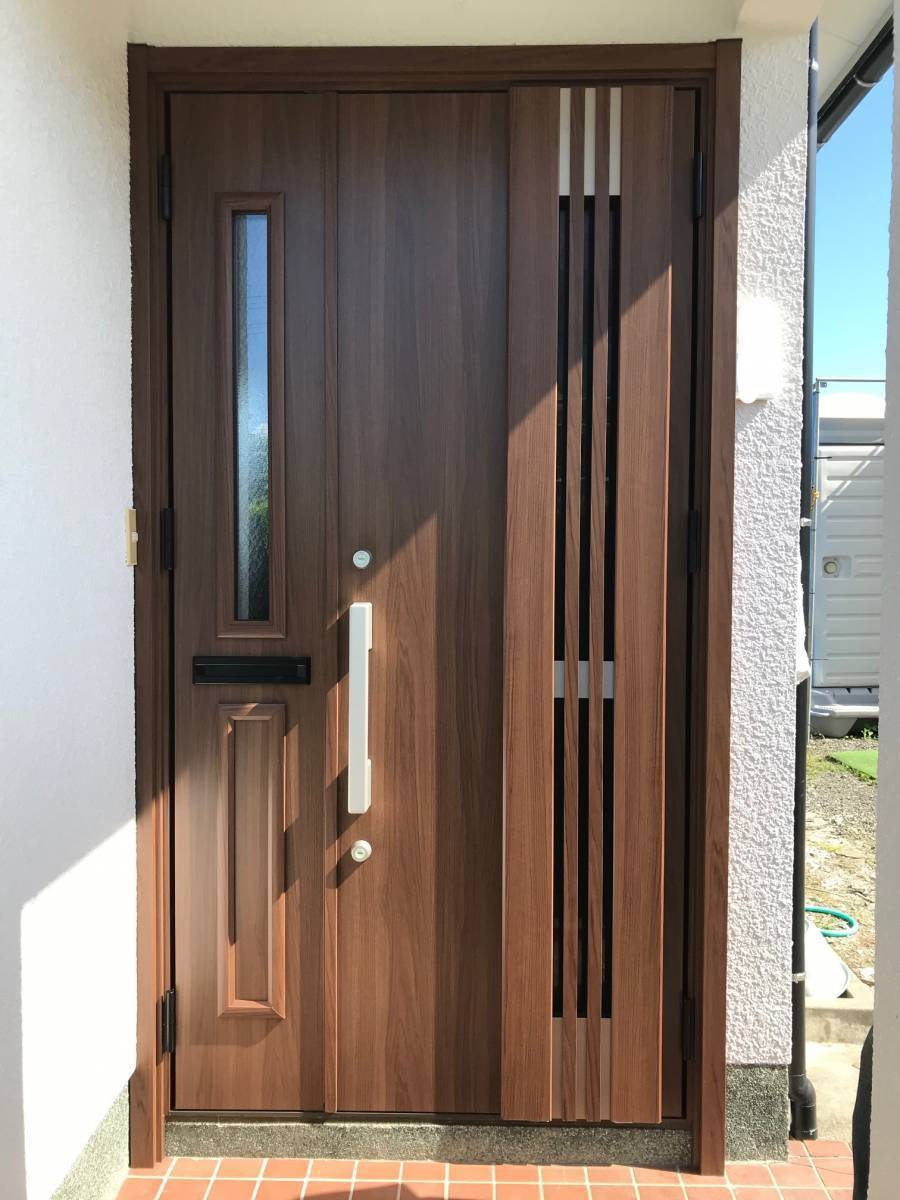 タナチョー長崎の玄関ドアを取り替えました！の施工後の写真1