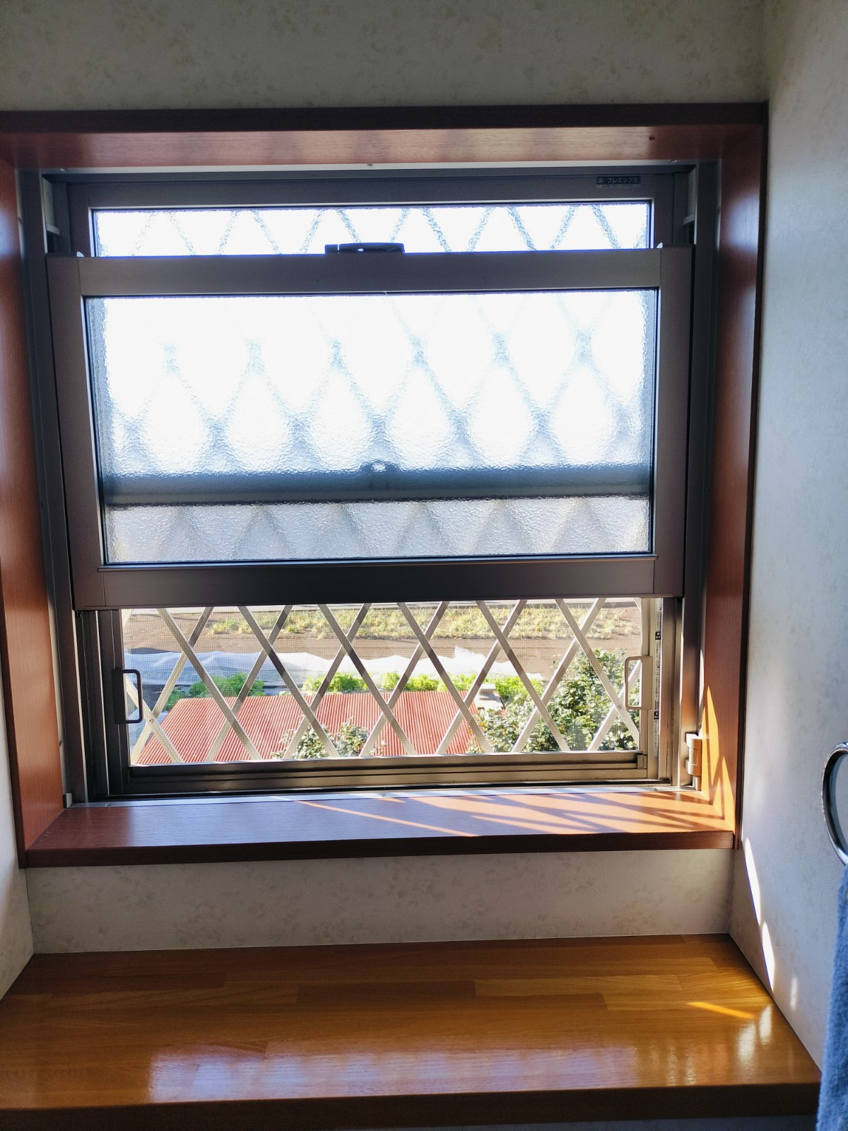 中央建窓の東松山市築15～20年戸建てにインプラス設置！1日で完成する内窓リフォーム事例の施工前の写真1