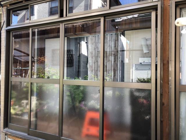 束田トーヨー住器の外窓（複層ガラス）交換で断熱・遮熱効果アップの施工前の写真2
