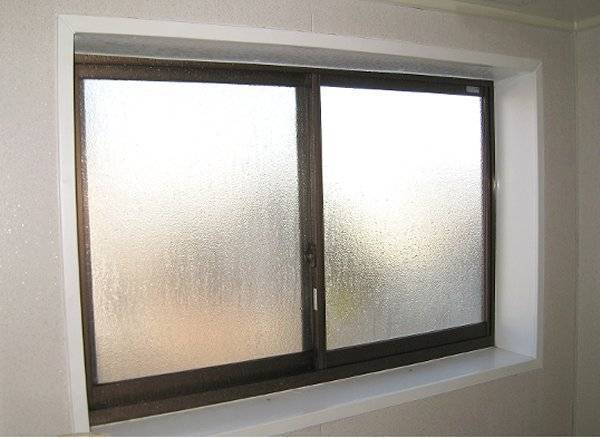 平野硝子の浴室に内窓で温かくリフォームの施工前の写真1