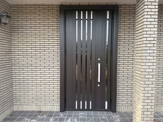 有明トーヨーの玄関１ｄａｙリフォーム～の施工事例詳細写真1