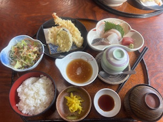 美味しい昼飯~ 有明トーヨーのブログ 写真1