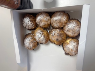 年末大掃除中～おやつタイム 有明トーヨーのブログ 写真1