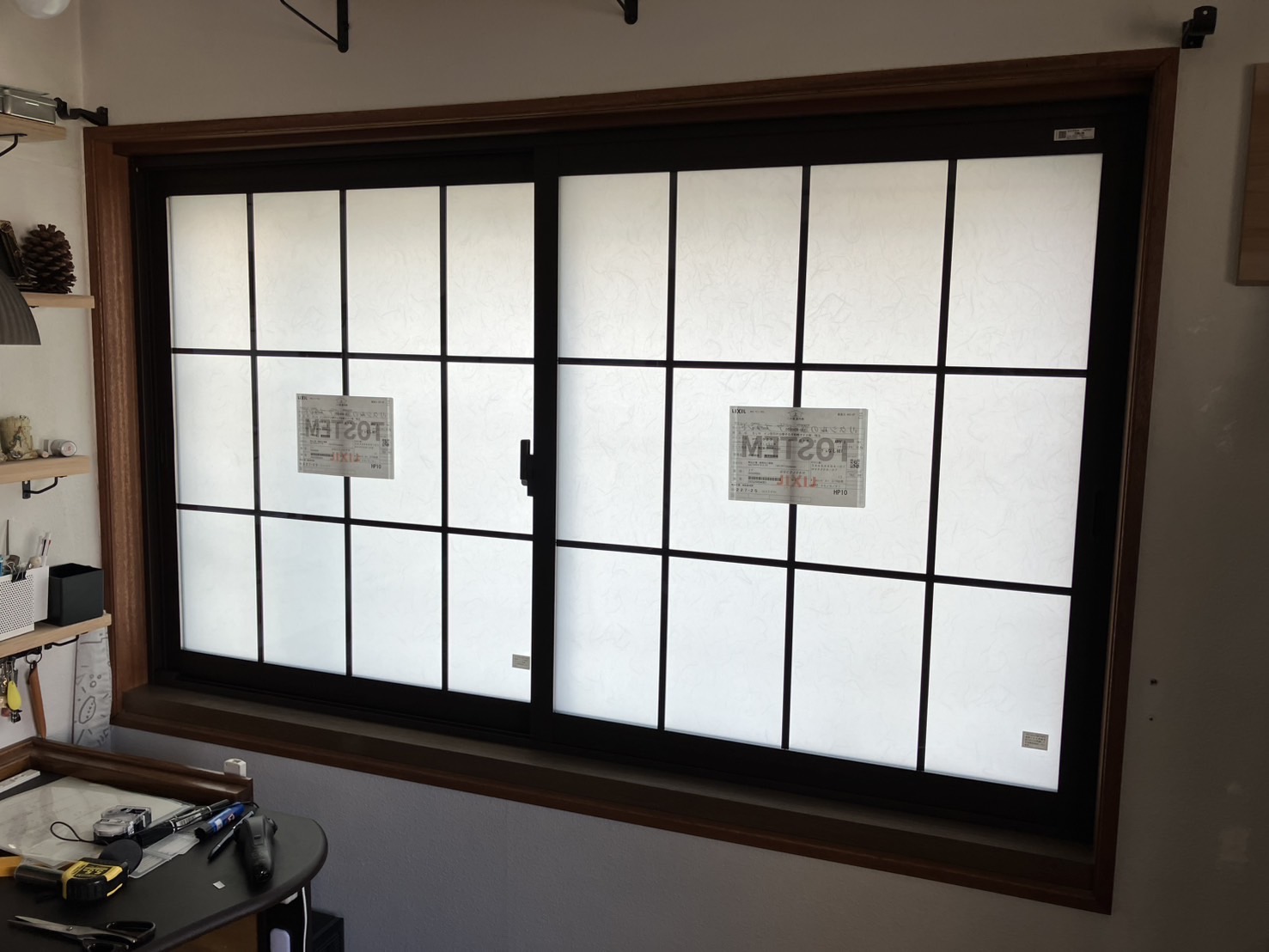 花と窓の店 HANAMADOの和紙調格子入り複層ガラスのインプラス採用の施工事例詳細写真1