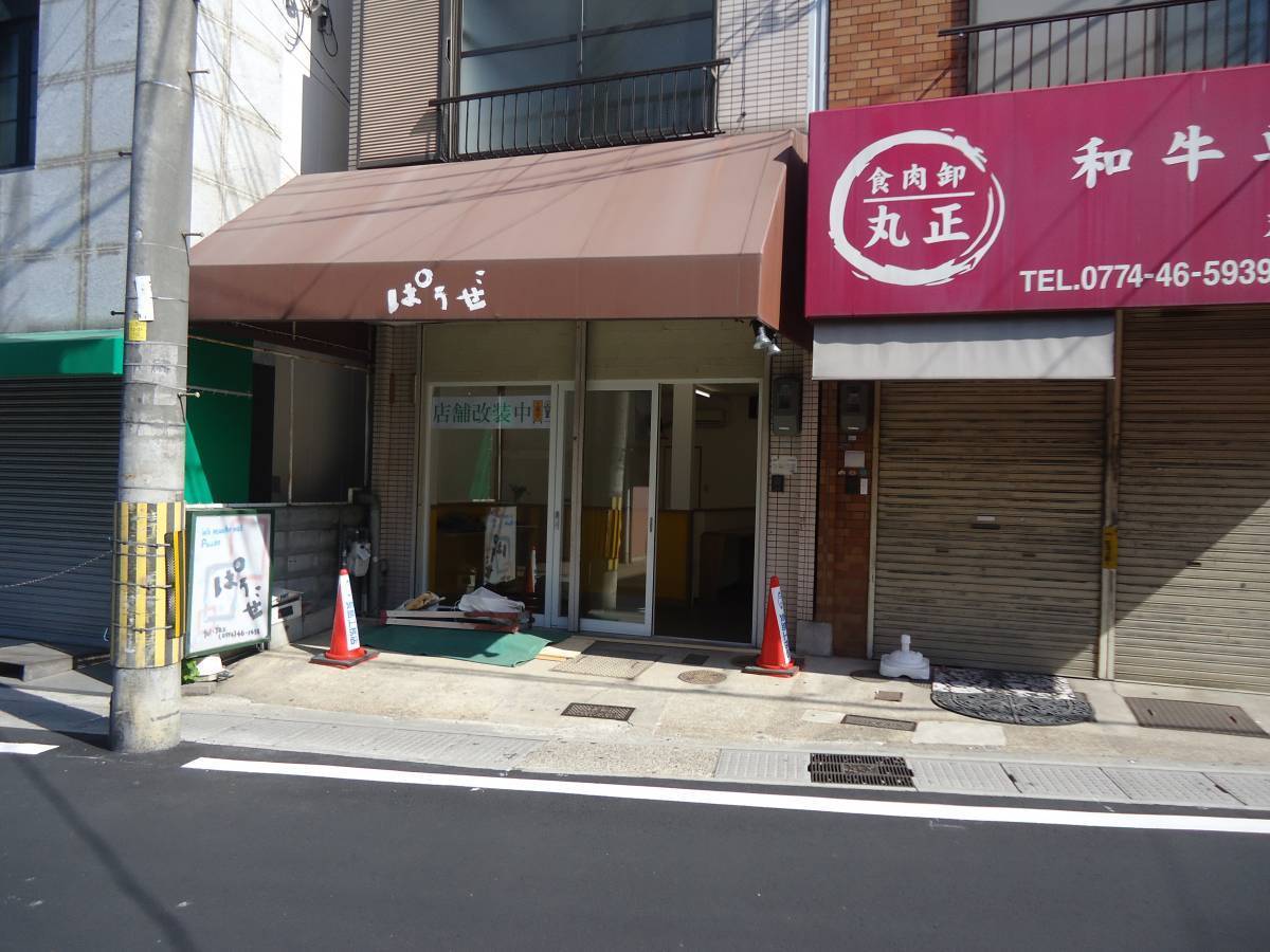花と窓の店 HANAMADOのお店の改装の施工前の写真1