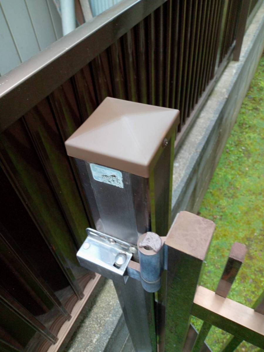 茨城県北トーヨー住器の門柱キャップ交換の施工後の写真2