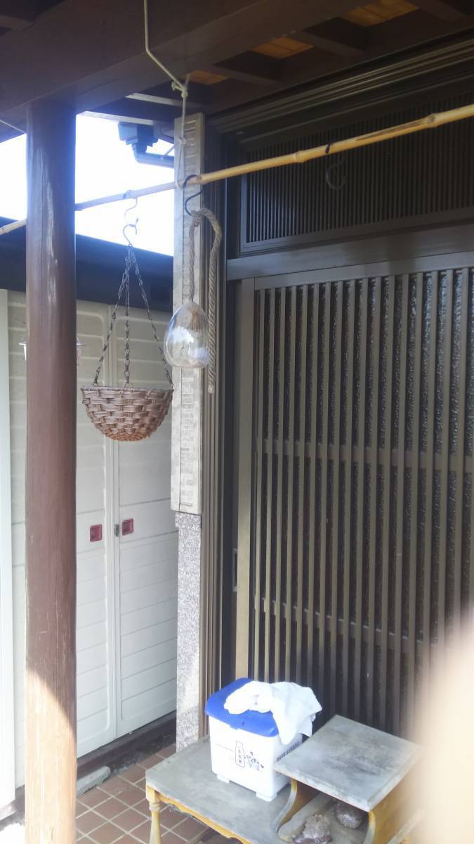 茨城県北トーヨー住器のリシェント玄関引戸工事の施工前の写真1