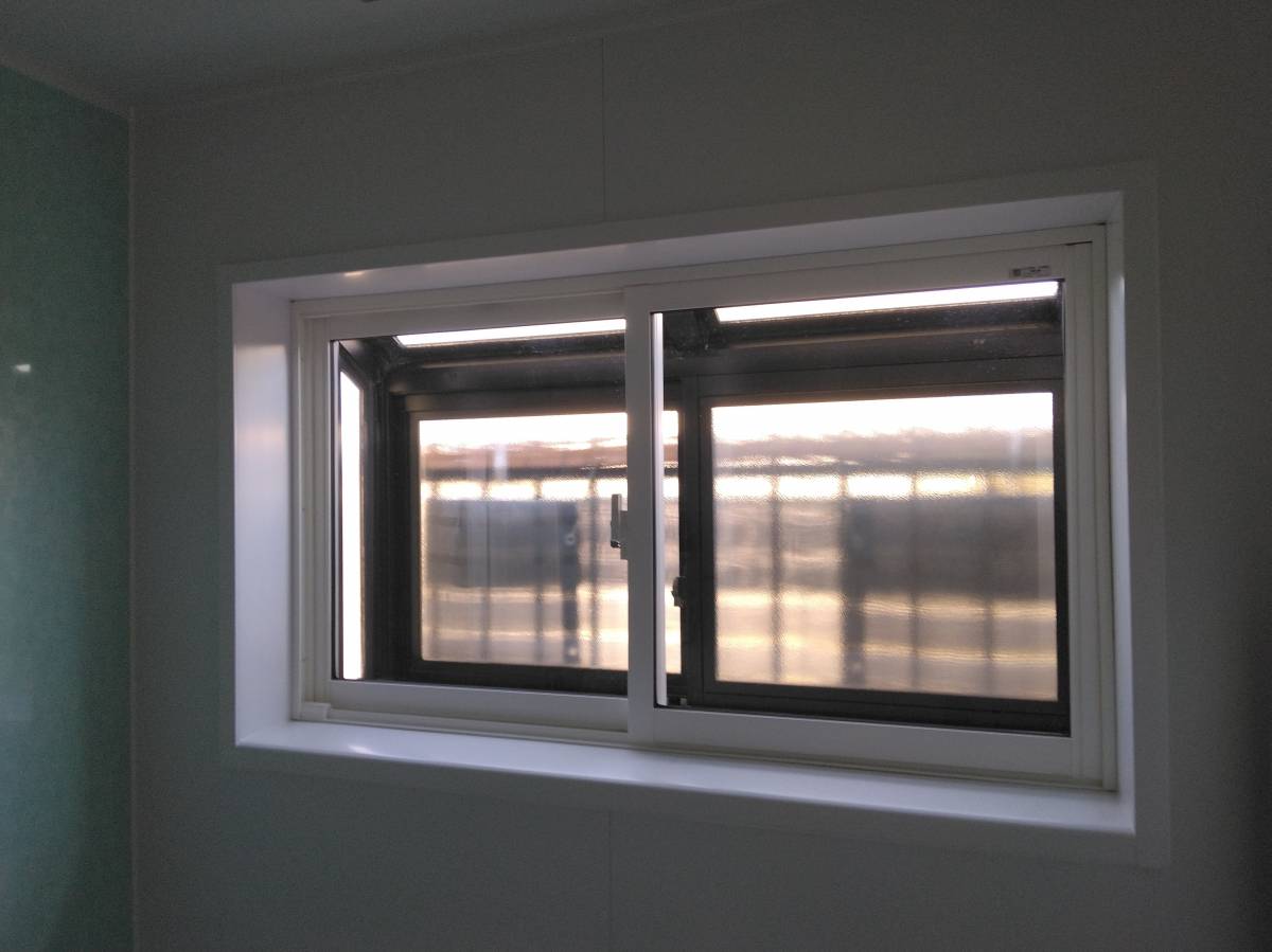 茨城県北トーヨー住器の1dayリフォーム　内窓インプラスの施工後の写真1