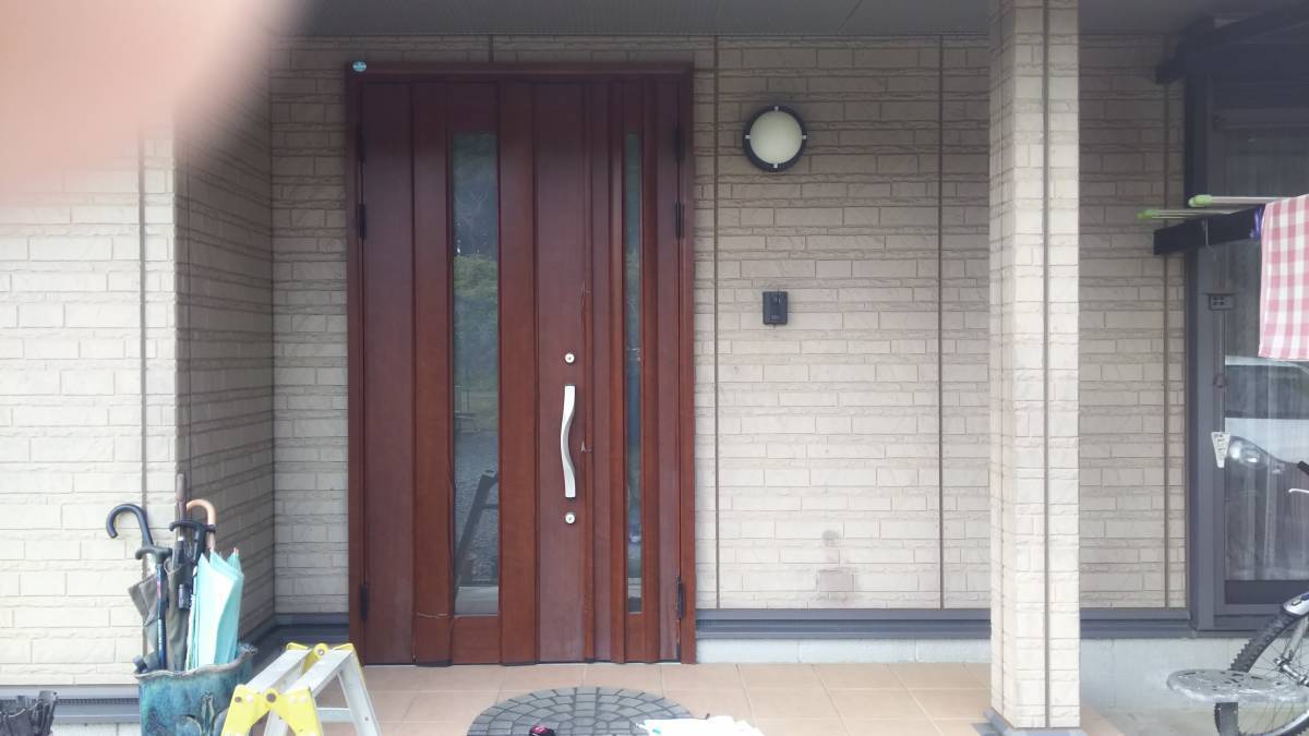 茨城県北トーヨー住器の親子ドアからアウトセット引戸への施工前の写真1