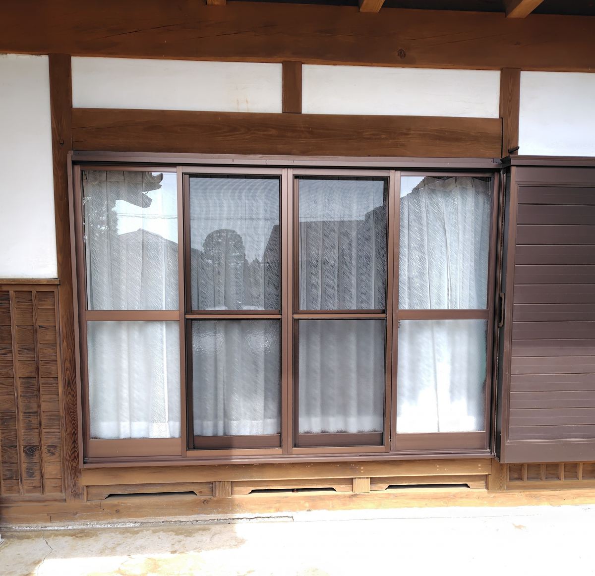 茨城県北トーヨー住器の防犯対策に【ガラス交換工事】の施工前の写真1