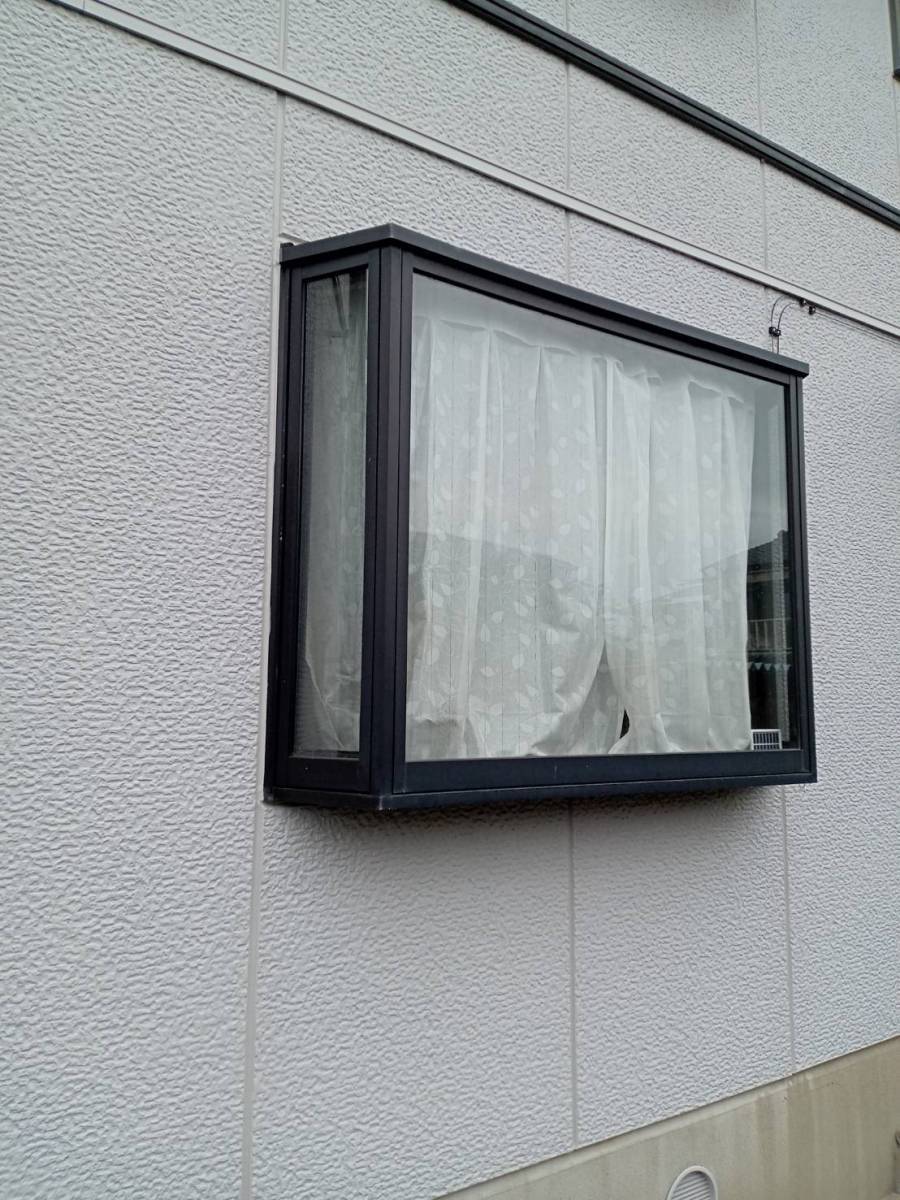 茨城県北トーヨー住器の出窓を引違い窓に。　換気対策が出来る様になりましたの施工前の写真1