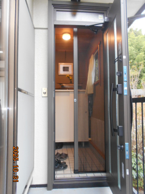 綿治硝子の収納網戸取付しましたの施工後の写真1