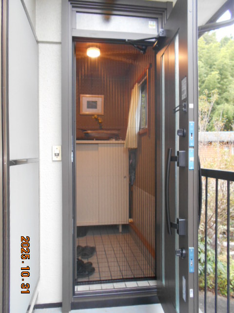 綿治硝子の収納網戸取付しましたの施工後の写真2