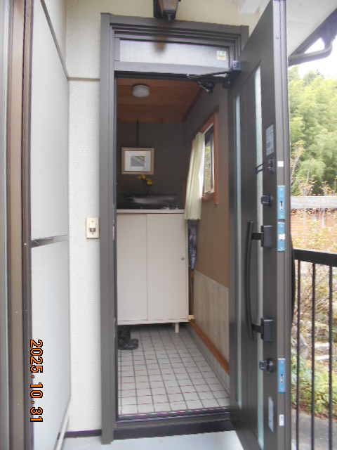 綿治硝子の収納網戸取付しましたの施工前の写真1