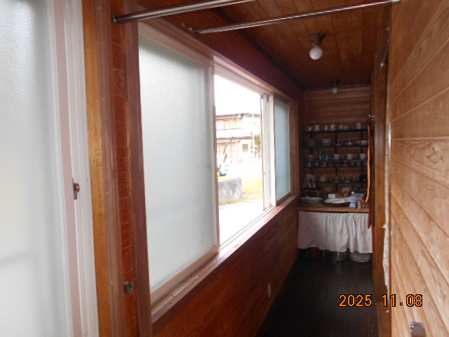 綿治硝子の内窓 インプラス 設置しました。の施工前の写真3