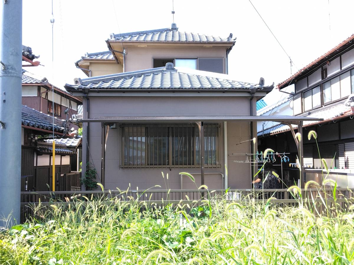 すまい：Ｒｅの0156　目隠しフェンス工事　和歌山県高野口町伏原の施工前の写真1