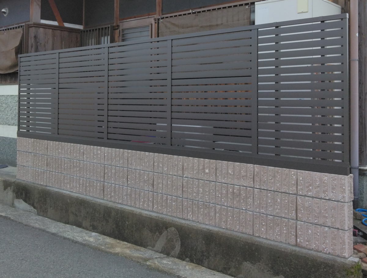 すまい：Ｒｅの0173　フェンス工事　和歌山県橋本市学文路　の施工後の写真1